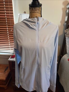 Lulu lemon Mist over Winbreaker Light Blue Women's Hooded Zip Jacket